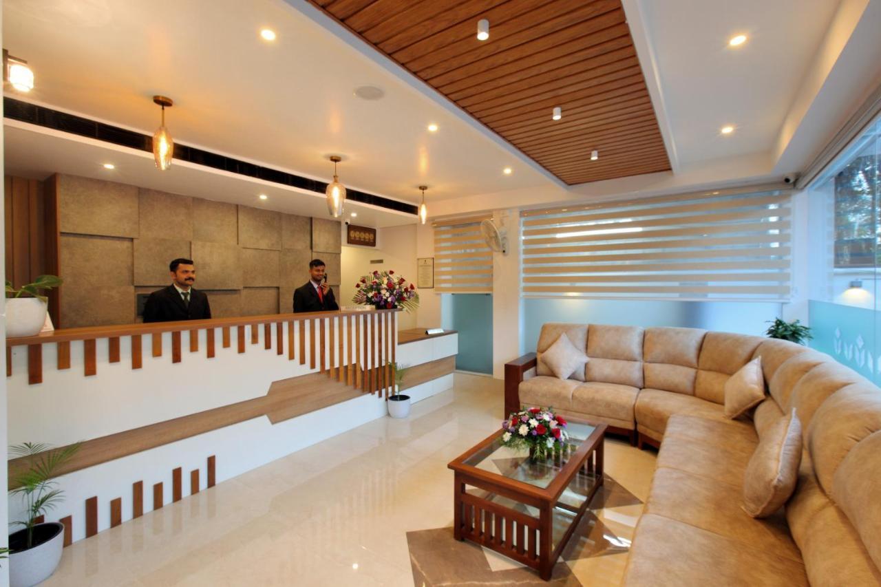 Hotel Novark Munnar Kallar Vattiyar エクステリア 写真